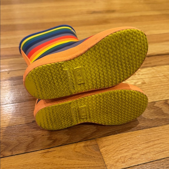 Hunter Kids' Multicolor Rainbow Striped Boots - Size US 9 (Toddler) - Picture 3 of 6